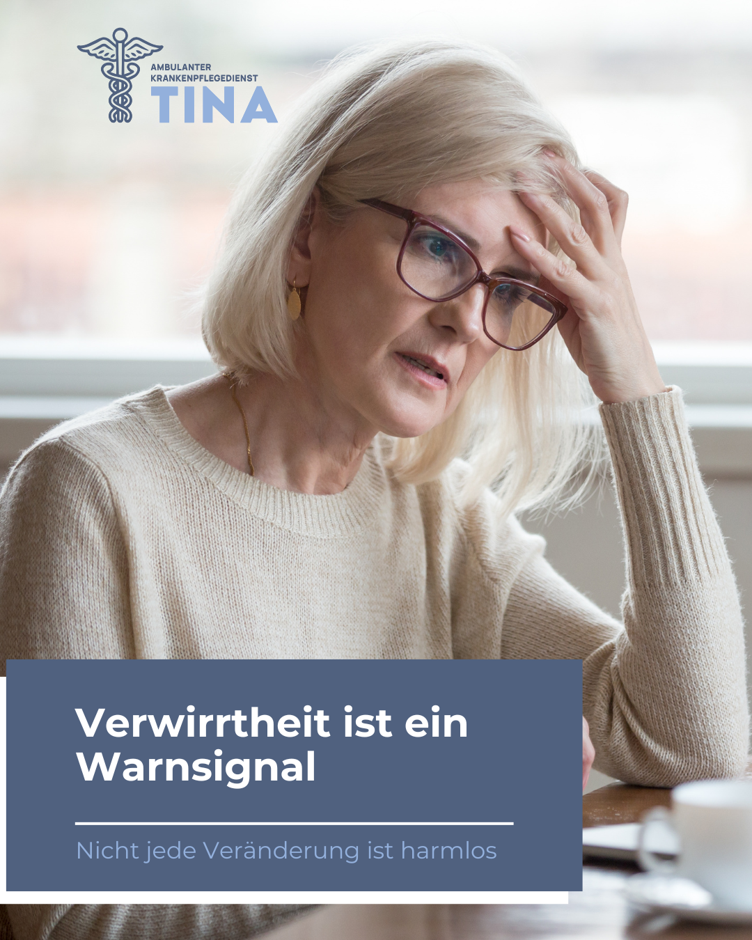 Das Bild zeigt eine ältere Frau, die verwirrt schaut. Symbolisch für: Verwirrtheit ist ein Warnsignal